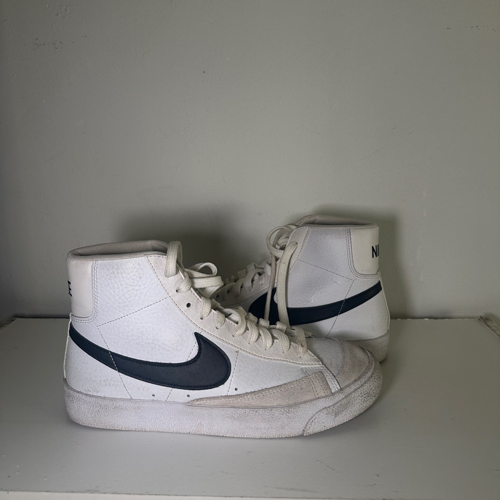 Nike Blazer ‘77 high top sneakers
